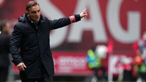 Carlos Carvalhal: «Em Inglaterra é falta de respeito quando a equipa mais forte abranda»