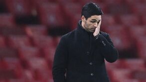 À atenção do Benfica: já apontam a estes nomes ao comando técnico do Arsenal