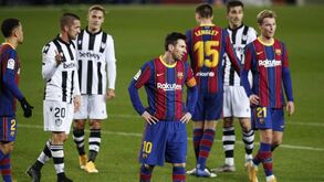 «Jogadores do Barcelona nem em campo falam uns com os outros»