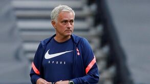 Mourinho questiona crise de lesões no Liverpool: «Nós também temos dois sub-16 lesionados»