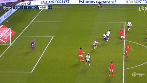 Benfica-V. Guimarães: Everton marcou mas foi assinalado fora de jogo