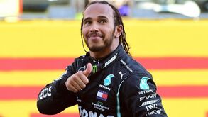 Hamilton considerado melhor piloto de F1 de 2020 pelos diretores das escuderias