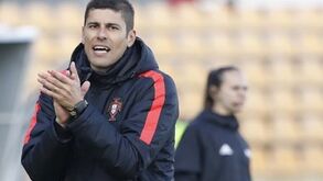 Francisco Neto: «Na Índia tinha 30 jogadores e 5 bolas para treinar»