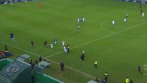 Liga Betclic: os melhores momentos do V. Guimarães-CAB Madeira