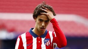 Del Bosque critica João Félix: «Pontapeou garrafa, não apertou a mão do treinador...»