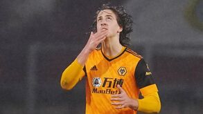 Um momento para mais tarde recordar: Fábio Silva estreia-se a marcar na Premier League