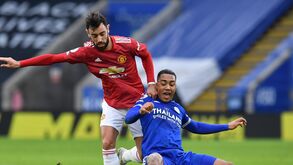 A crónica do Leicester-Man. United, 2-2: Magia de Bruno Fernandes foi insuficiente