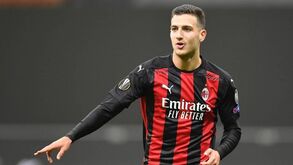 Italianos dizem que o AC Milan quer contratar Diogo Dalot em definitivo