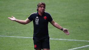 Sá Pinto de saída do Vasco da Gama