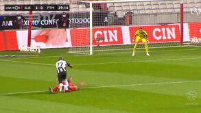 O cartão amarelo que tira Otamendi do próximo jogo do Benfica