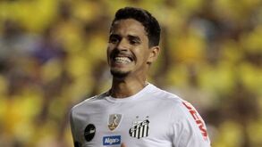 Chegada de Lucas Veríssimo vai libertar Ferro para o Valencia