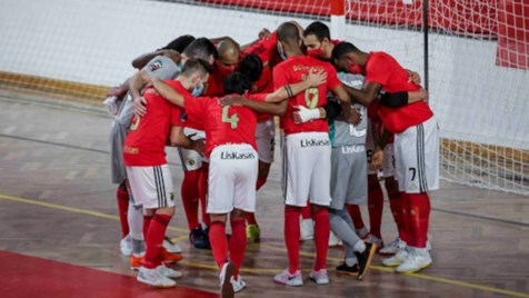 Sporting vence Benfica na Luz e lidera o campeonato de futsal