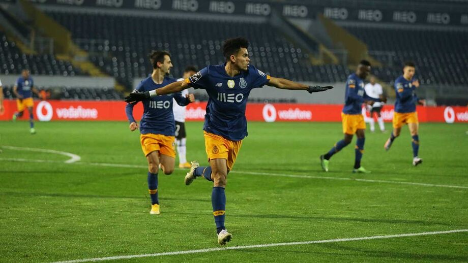 FC Porto vence em Guimarães num jogo emocionante