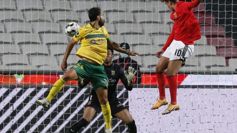 Comentário Record de Flávio Miguel Silva