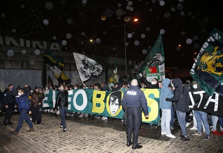 Estoril-Paços de Ferreira, 2-0: De se tirar a boina - Allianz Cup - Jornal  Record