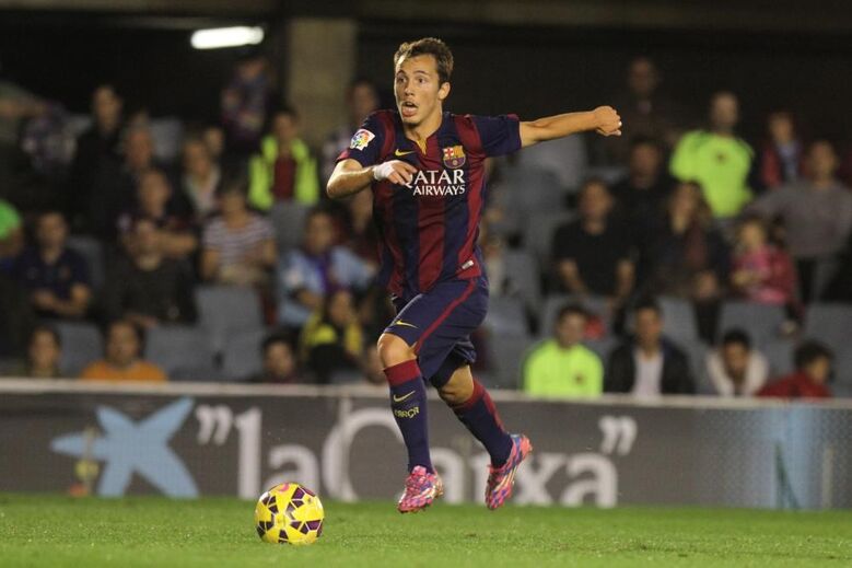 23. Alex Grimaldo - O lateral-esquerdo espanhol do Benfica passou pelos escalões mais jovens dos catalães até 2015, altura em que reforçou as águias.