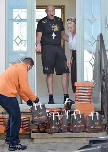 Na Páscoa, Fury gastou mais de 600 euros em comida. As pizzas foram devoradas sem piedade