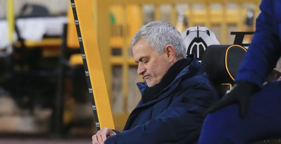 Casos positivos de Covid-19 nos plantéis deixam Premier League caótica 