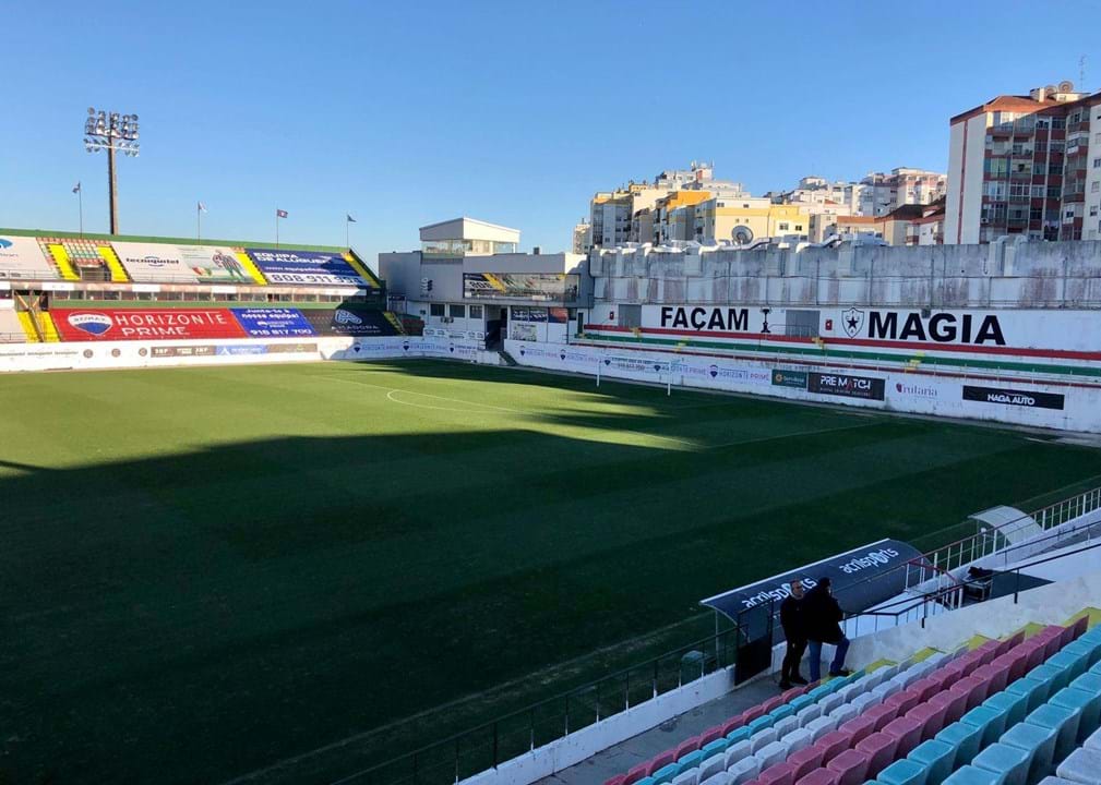 Estrela da Amadora pronto para receber o Benfica assim está o estádio