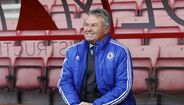 Guus Hiddink (maio de 2016) - custo zero