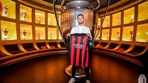 Diogo Dalot e a aventura no Milan: «Tem sido muito positivo»