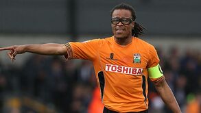 Edgar Davids em Olhão: Quando o holandês foi jogador-treinador do Barnet