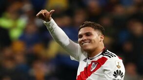 Quintero segue para a China: Dragões ficam com recordações... no mealheiro