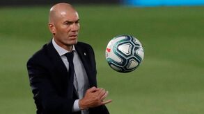 Covid-19: Zidane com teste negativo após contacto com pessoa infetada
