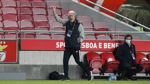 Jorge Jesus: «Especulação? Em seis jogos ganhámos cinco e empatamos um»