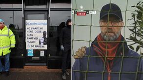 Mourinho no jogo mais desigual de sempre do futebol inglês: as imagens de um dia histórico