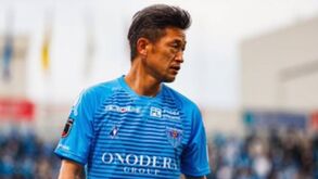 Clube japonês renova com jogador de 53 anos