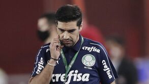 Abel Ferreira corre risco de falhar presença na final da Libertadores