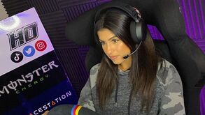 Hailie Deegan obrigada a desculpar-se