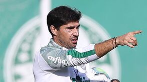 Abel Ferreira tenta imitar Jorge Jesuse