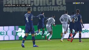 Famalicão empata diante do FC Porto com penálti exímio de Jhonata Robert 