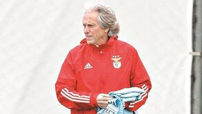 O onze provável do Benfica para o jogo com o Estrela da Amadora
