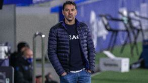 Treinadores do Alavés e Huesca despedidos na liga espanhola