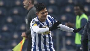 O golo do empate do FC Porto à beira do fim: Nacional pediu mão no início do lance
