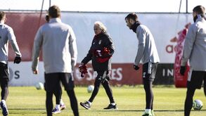 Benfica: as apostas para o jogo com o FC Porto e os jogadores com guia de marcha