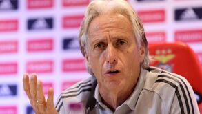 Jorge Jesus: «Tenho muito mais opções para o jogo com o FC Porto»