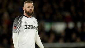 Wayne Rooney termina carreira de jogador para treinar Derby a tempo inteiro