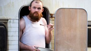 Barrigudo e numa caravana: Rio Ferdinand já 'descobriu' como vai ser a reforma de Rooney