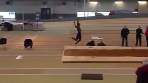 O brutal salto que deu a Hugues Fabrice Zango um novo recorde do mundo do triplo