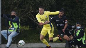 Benfica B-Académica, 2-2: Estudantes arrancam empate ao 'cair do pano'