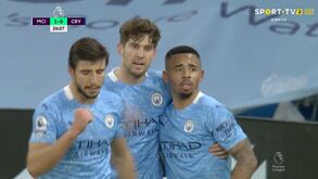 Trivela incrível de Kevin de Bruyne oferece a John Stones o primeiro golo no Man. City-Crystal Palace