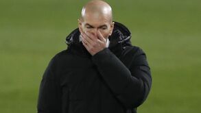 Palestra de Zidane não chegou a 2 minutos e surpreendeu plantel do Real Madrid 