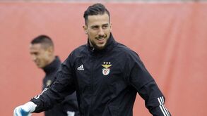 Helton Leite com Covid-19: número de infetados na equipa do Benfica sobe para oito