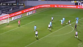 Trivelas de Ricardo Quaresma estão de volta: veja o grande golo do extremo do V. Guimarães