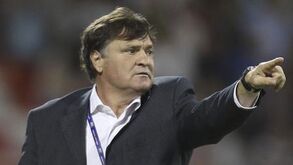 Camacho recorda jogo da Espanha com a Coreia do Sul: «O fiscal de linha estava tocado»