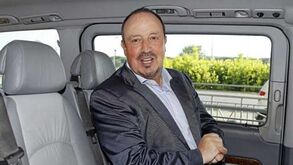 Rafa Benítez desiste de contrato milionário devido à pandemia